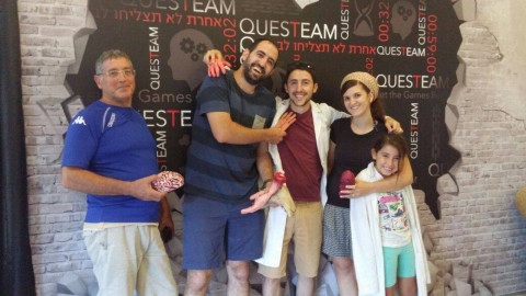 קווסטים חדרי בריחה בע"מ